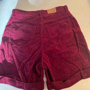 burgundy corduroy high waisted cuffed shorts size 30